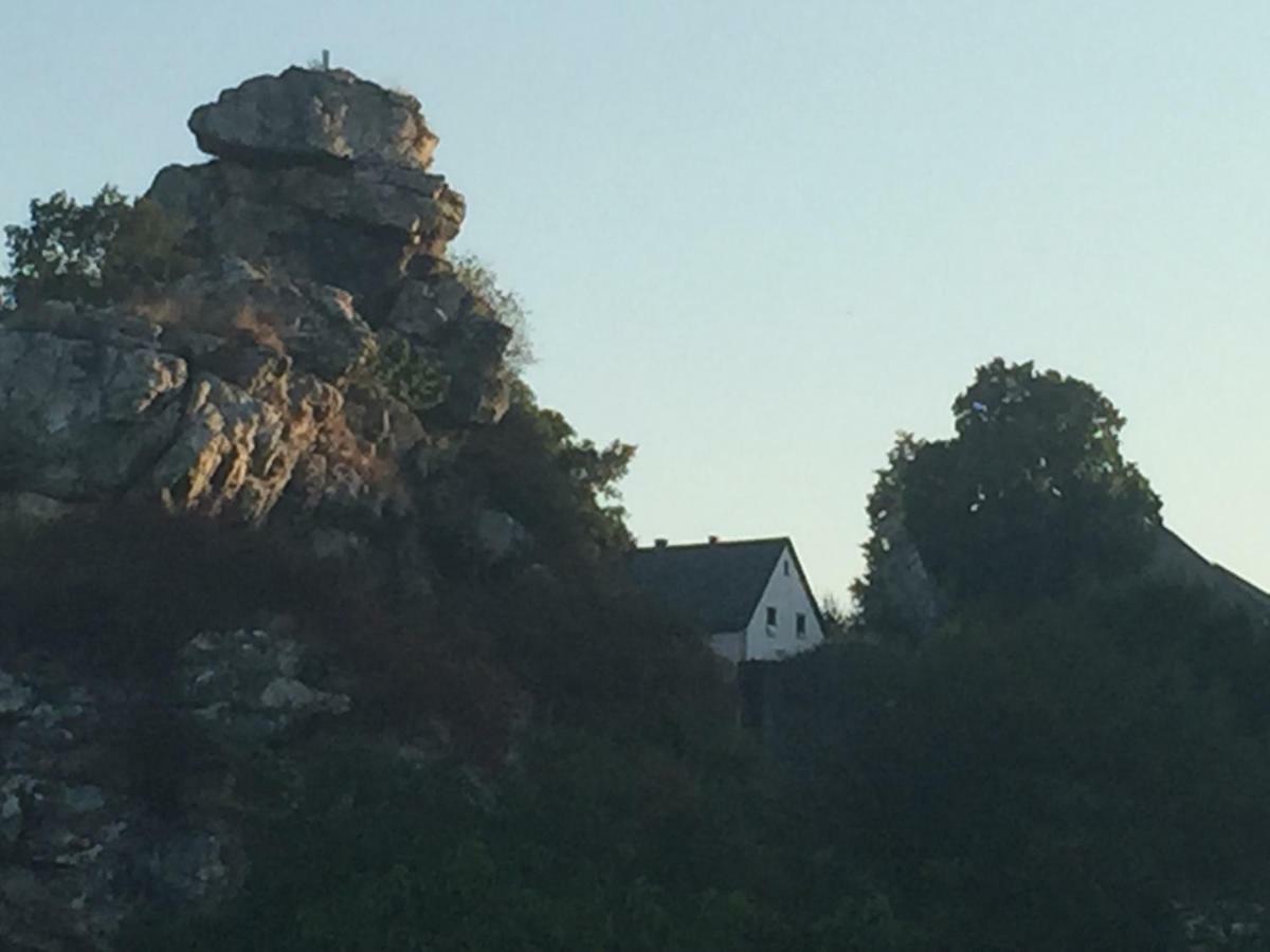 Altes Pfarrhaus Hunolstein Villa Buitenkant foto
